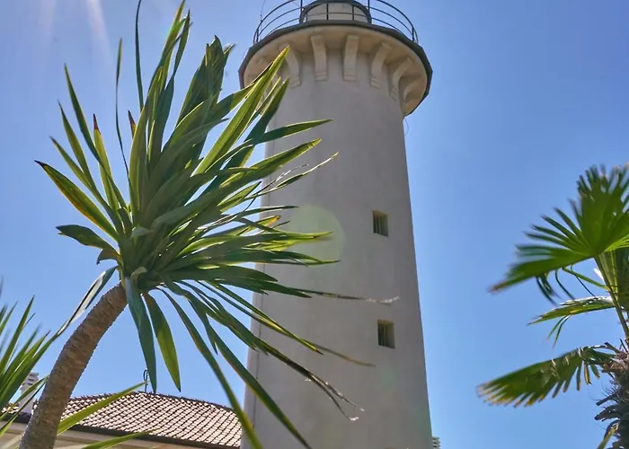 Daire Lovely Beachfront Apartment-beahost