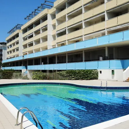아파트 Lovely Beachfront 1 Bedroom - Beahost 비비오네