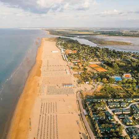 Lovely Beachfront 1 Bedroom - Beahost 비비오네