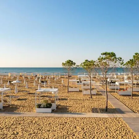 Lovely Beachfront Apartment-beahost Bibione